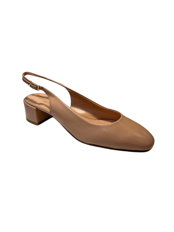 12 Bež slingback cipele