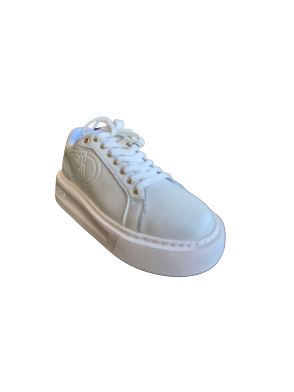 Off-white patike
